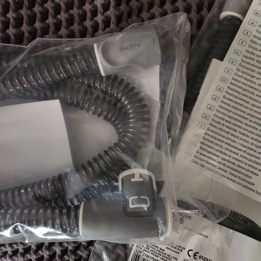 ResMed ClimateLineAir Tubing - Black - Picture 4 of 4